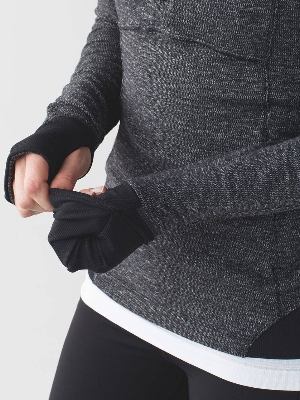 Lululemon Runderful 1/2 Zip - Picture 4 of 14